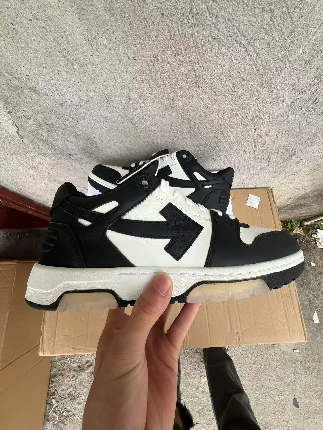 Black and White Leather Panelled Low-Top Sneaker 7