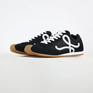 Tênis low-top cupsole com logo monograma em preto e branco