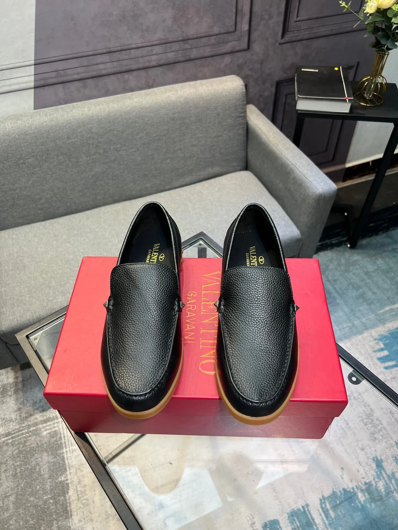 Black Beige Pebbled Leather Gum Sole Loafer 2
