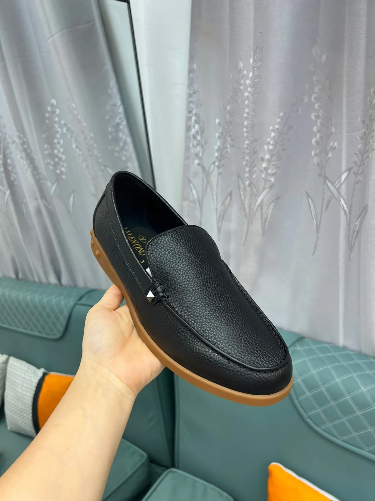 Black Beige Pebbled Leather Gum Sole Loafer 6