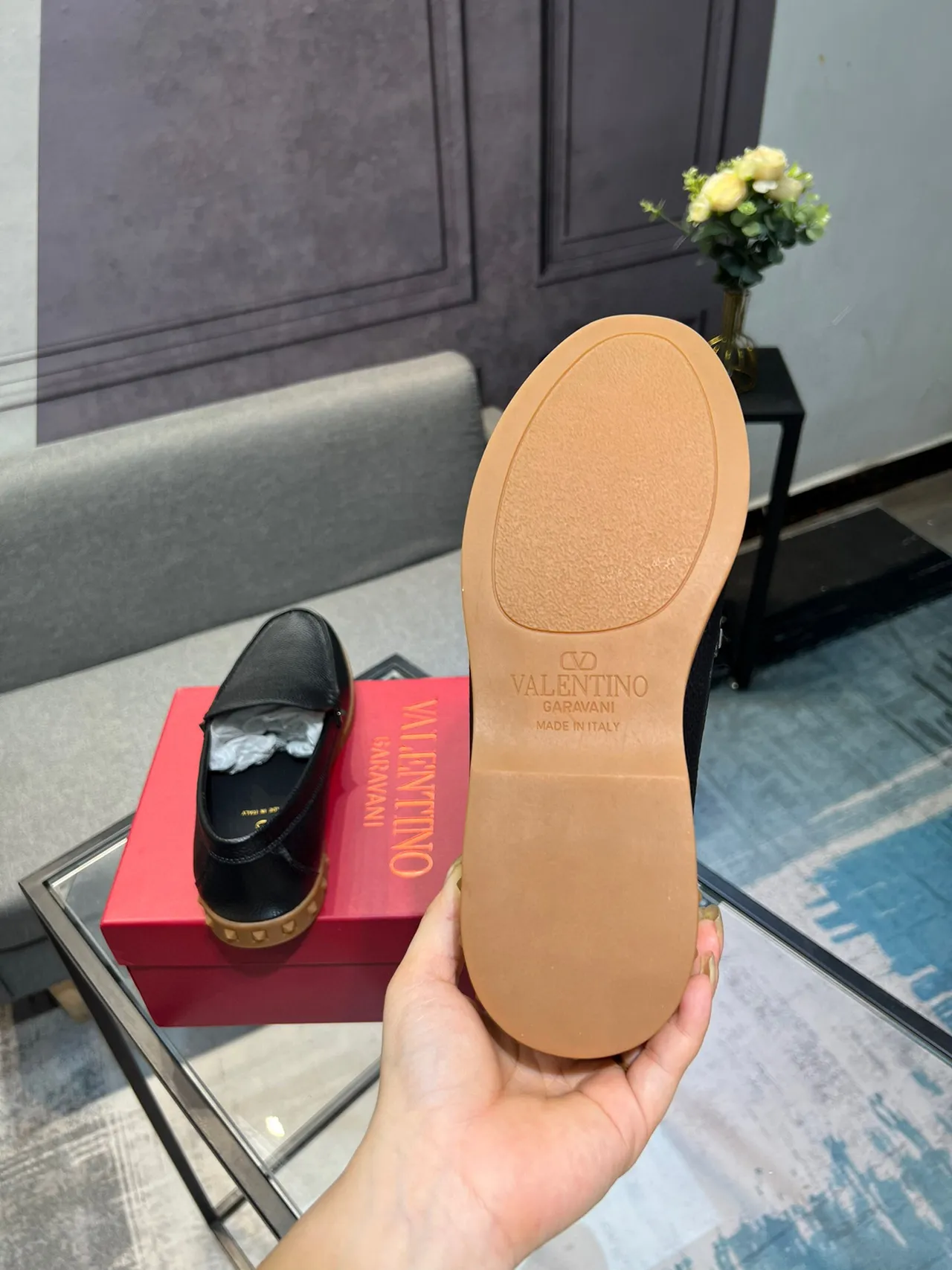 Black Beige Pebbled Leather Gum Sole Loafer 7