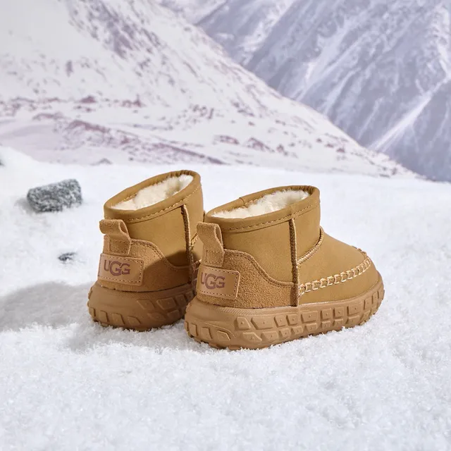 Black Beige Slip-On Shearling-Lined Snow Boots 15