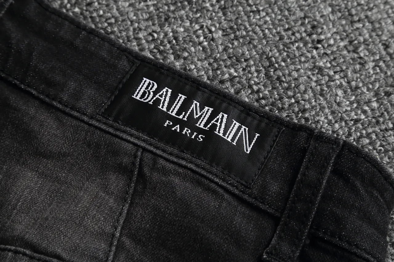 Black Distressed Cargo-Pocket Zipper-Accent Denim Shorts 3