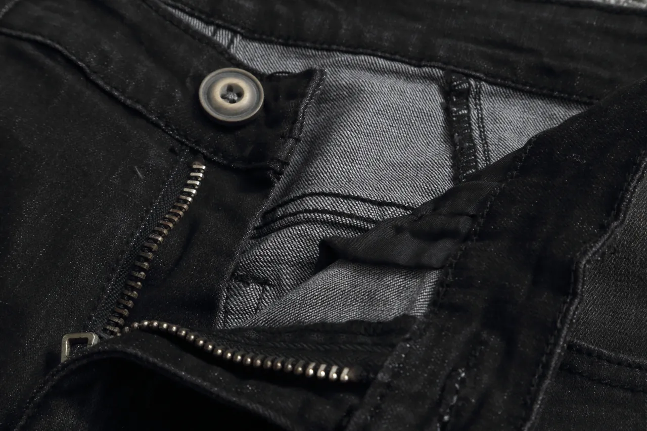 Black Distressed Cargo-Pocket Zipper-Accent Denim Shorts 8