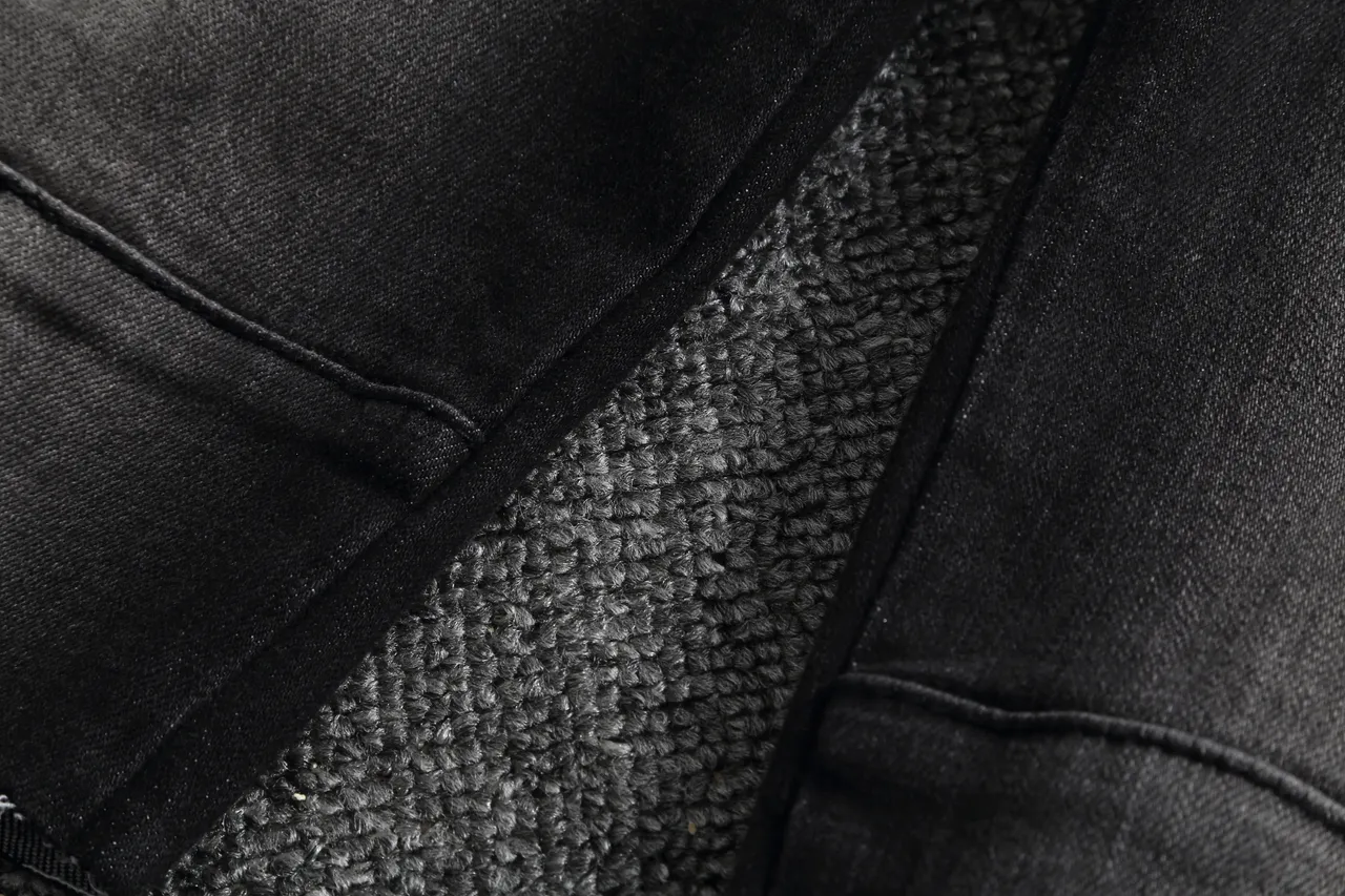 Black Distressed Cargo-Pocket Zipper-Accent Denim Shorts 14