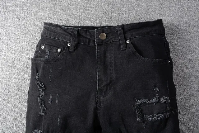 काला distressed patchwork slim-fit जीन्स 10