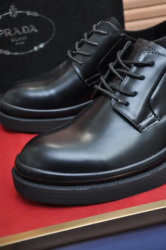 Black Glossy Leather Platform Oxford Shoe 2