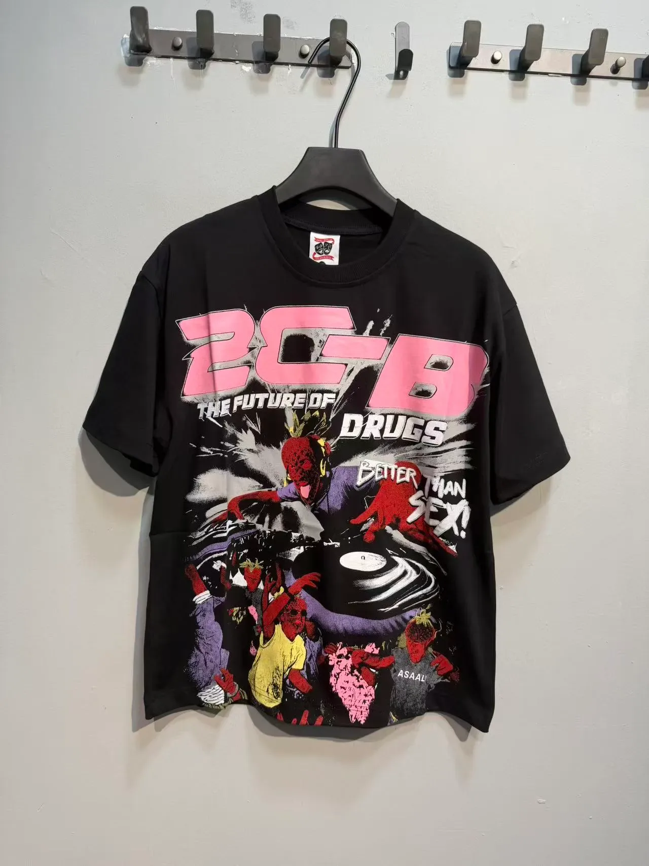 Black Graphic-Print Oversized T-Shirt 3