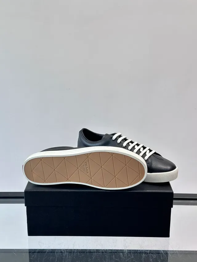 Black Pebbled Leather Low-Top Lace-Up Lifestyle Sneakers 2