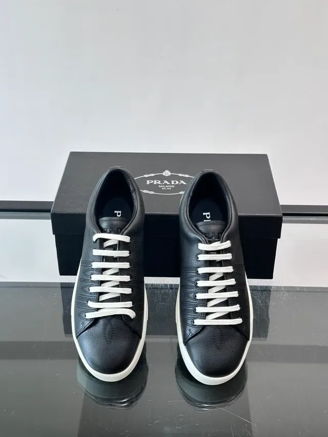 Black Pebbled Leather Low-Top Lace-Up Lifestyle Sneakers 4