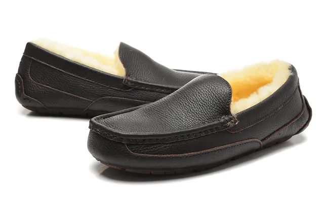Black Pebbled Leather Shearling-Lined Moccasin-Stitched Slip-On Loafer 7