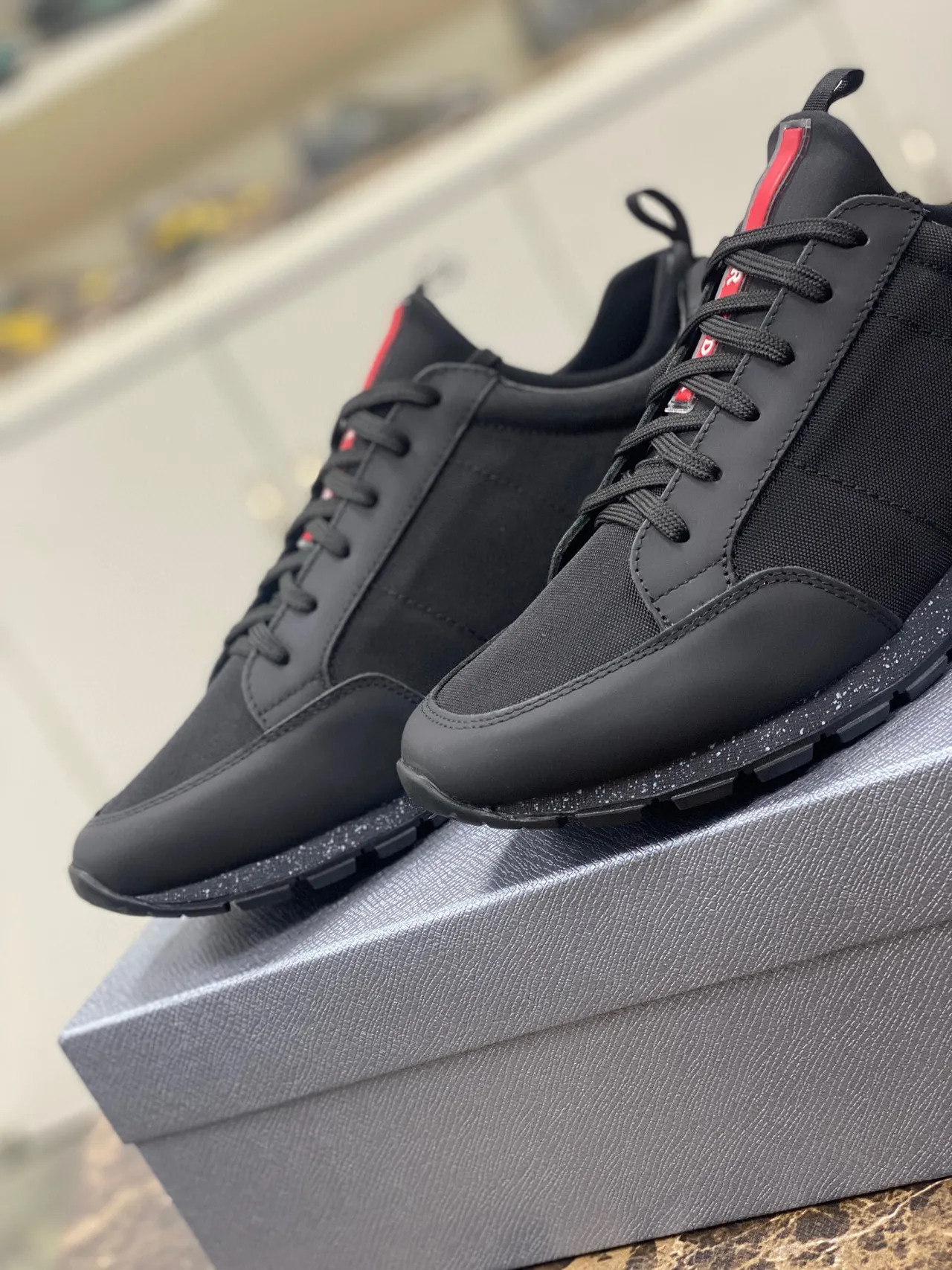 Black Red-Accent Speckled Midsole Lifestyle Sneaker 8