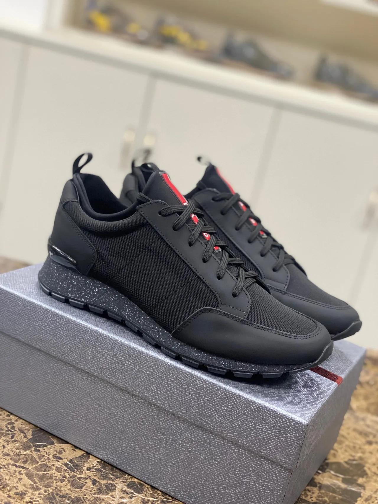 Black Red-Accent Speckled Midsole Lifestyle Sneaker 9