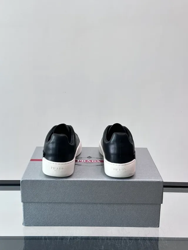 Black White Leather Upper Chunky Sole Sneakers 3