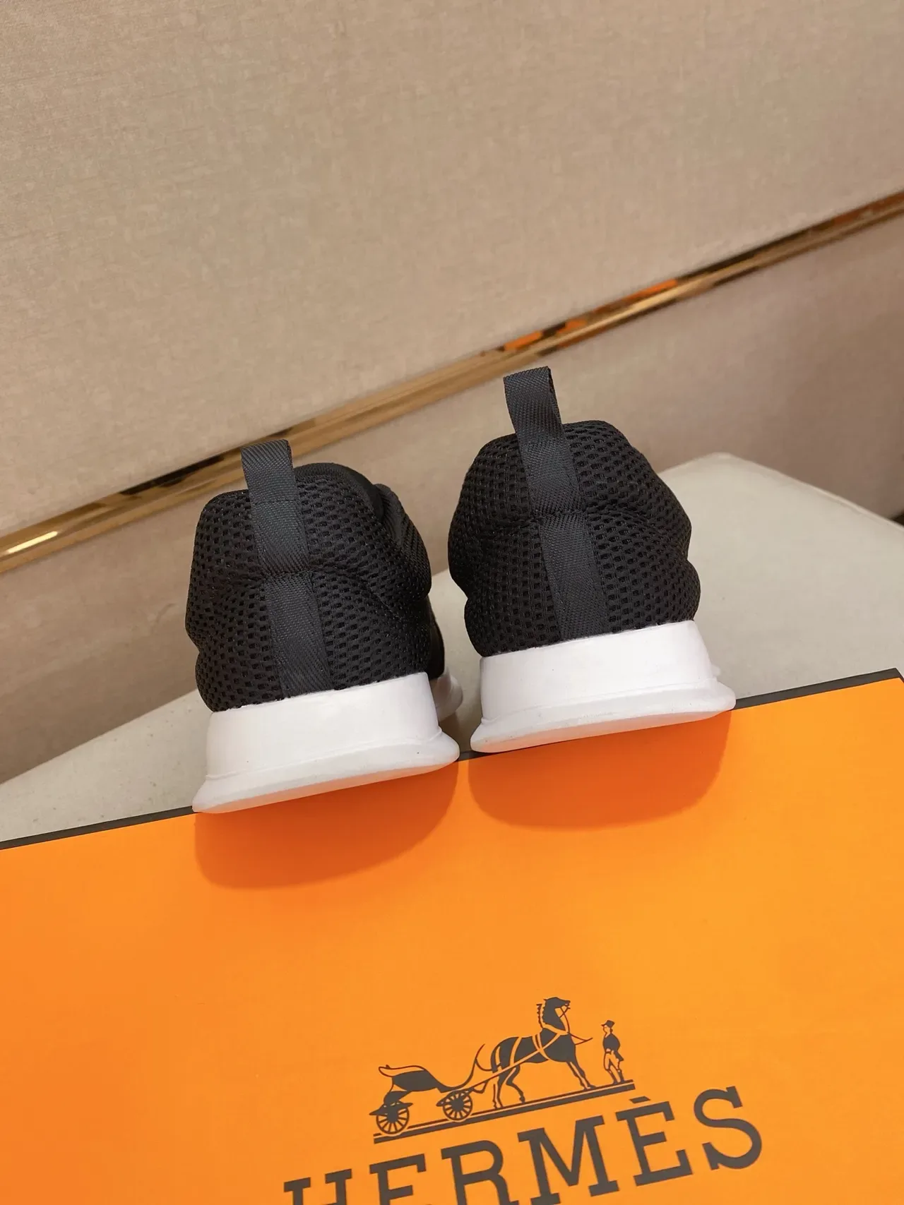 Black White Mesh Upper Suede Toe Cap Sneakers 3