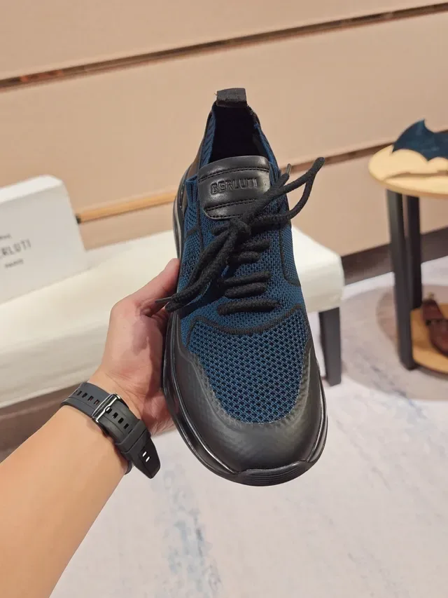 Blue and Black Mesh Upper Sculpted Sole Lifestyle Sneakers 5