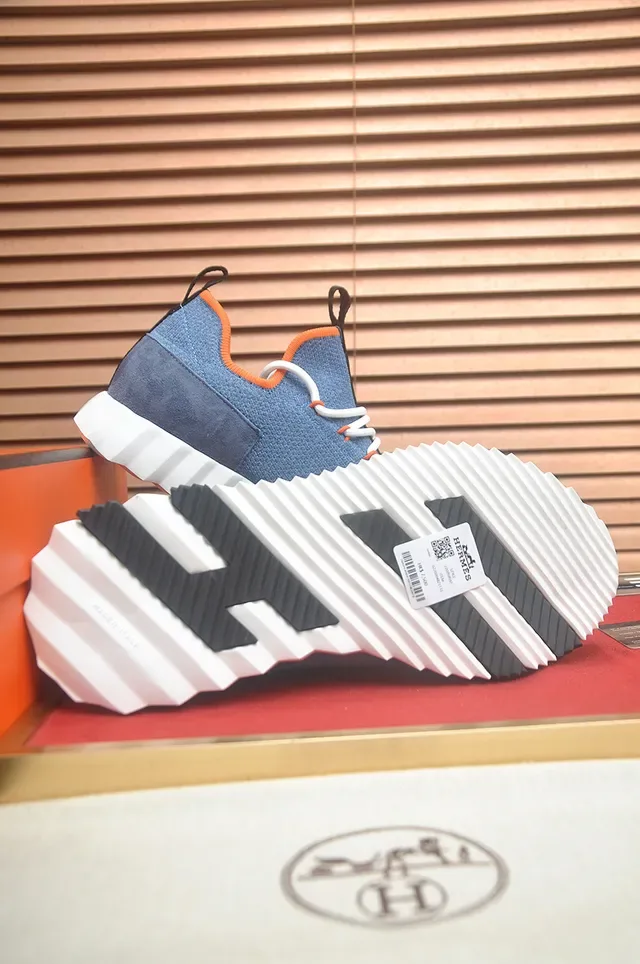 Blue Orange Knit-Suede Hybrid Upper Sculpted Ridged White Midsole Sneakers 3