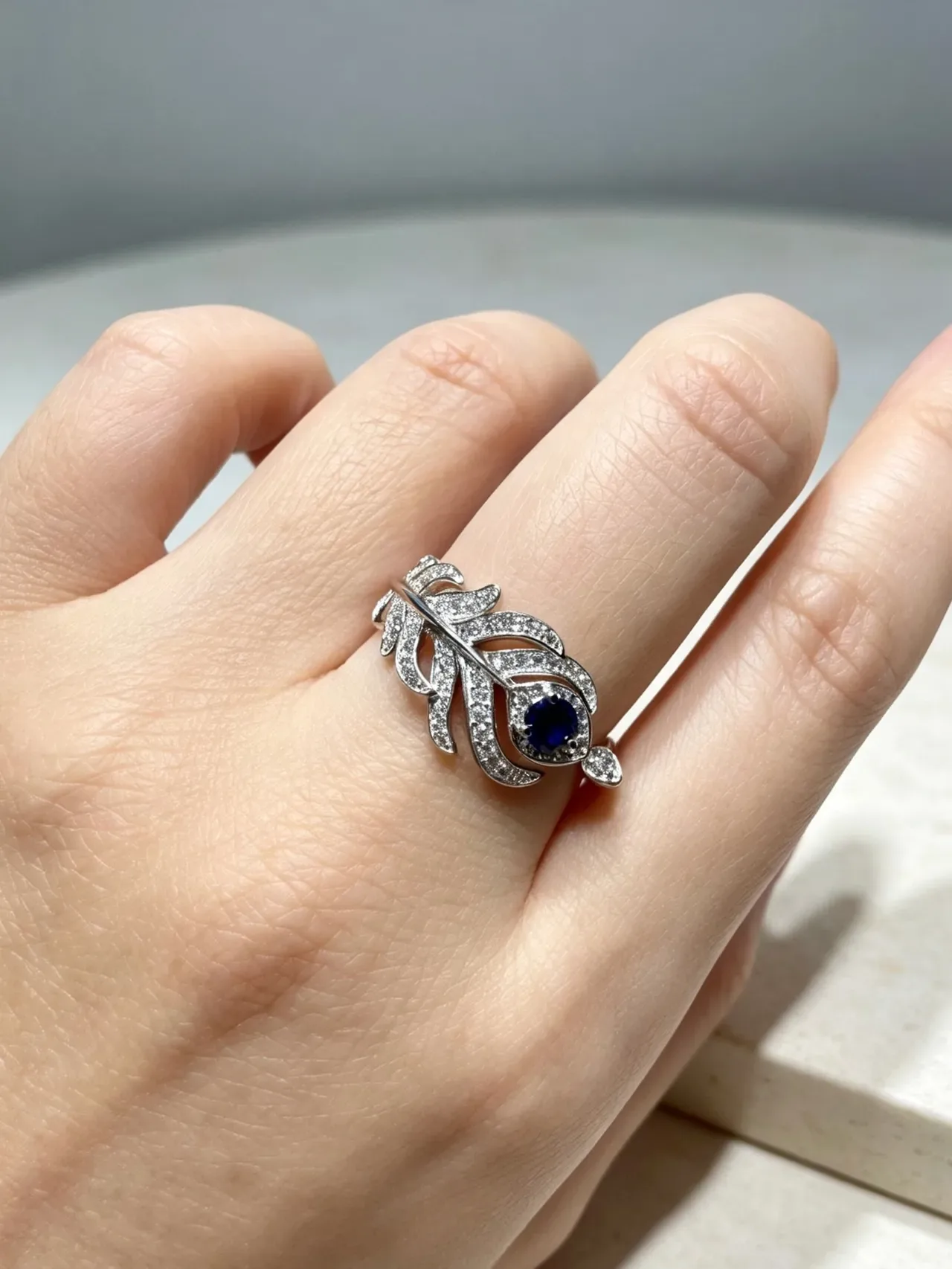 Blue Silver Openwork Feather Motif Pavé-Set Diamonds Ring 9