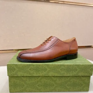 Brown Cap-Toe Leather Oxford Shoe