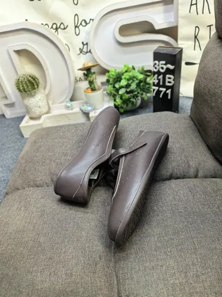 Brown Flat Sole T-Strap Closure Mary Jane Shoes 6