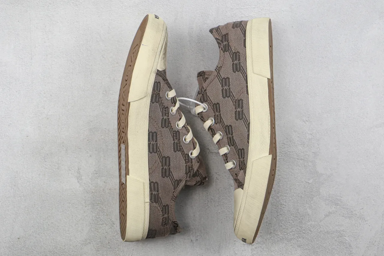 Brown Patterned Textile Low-Top Lace-Up Sneaker 2