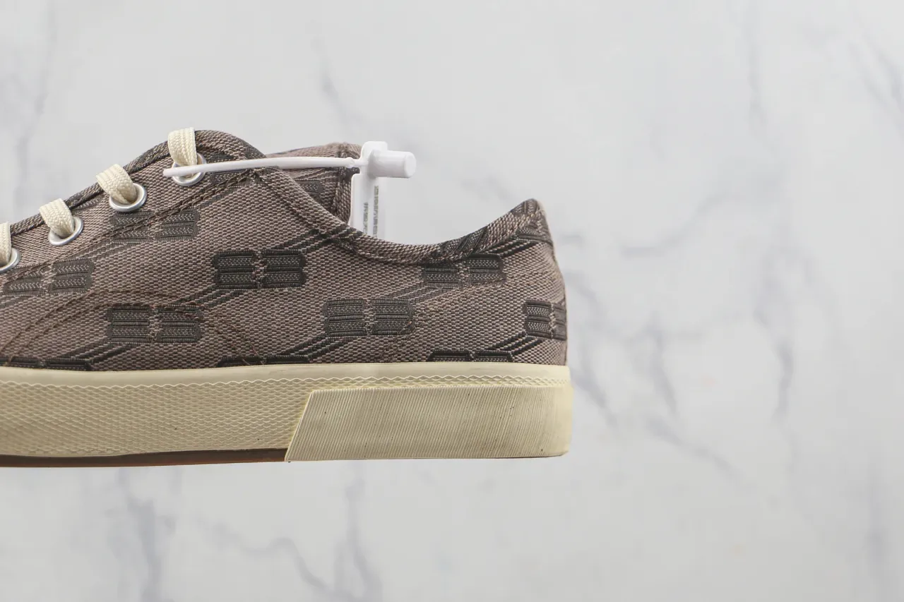 Brown Patterned Textile Low-Top Lace-Up Sneaker 7