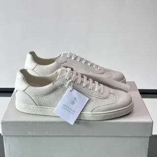 Brunello Cucinelli Off-White جلد مقشر أحذية لايف ستايل