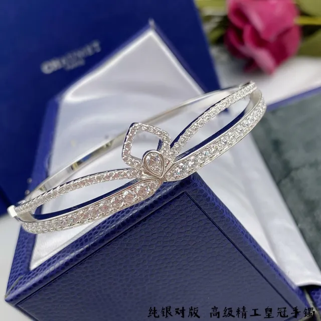 CHAUMET Crown-Motif Pavé Double-Row Bracelet 7