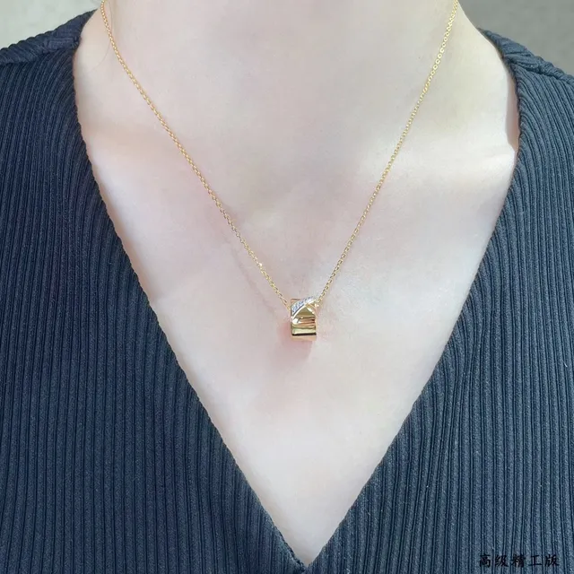 CHAUMET Liens Collection Geometric X-Motif Pavé Diamond Necklace 9