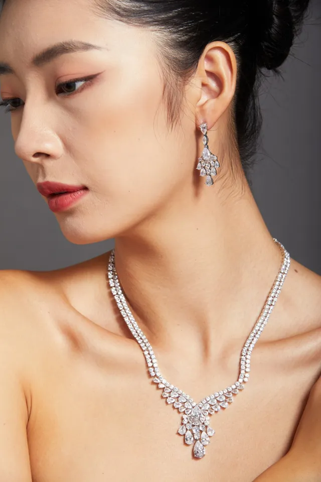Clear Stone Chandelier Multi-Tier Drop Earrings 5