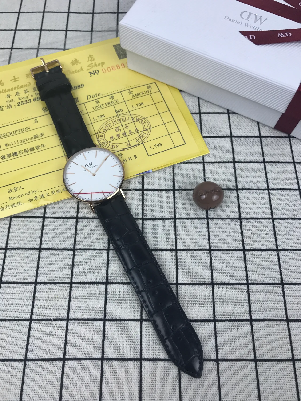 Daniel Wellington Black Gold Minimalist Case Quartz Watch 2