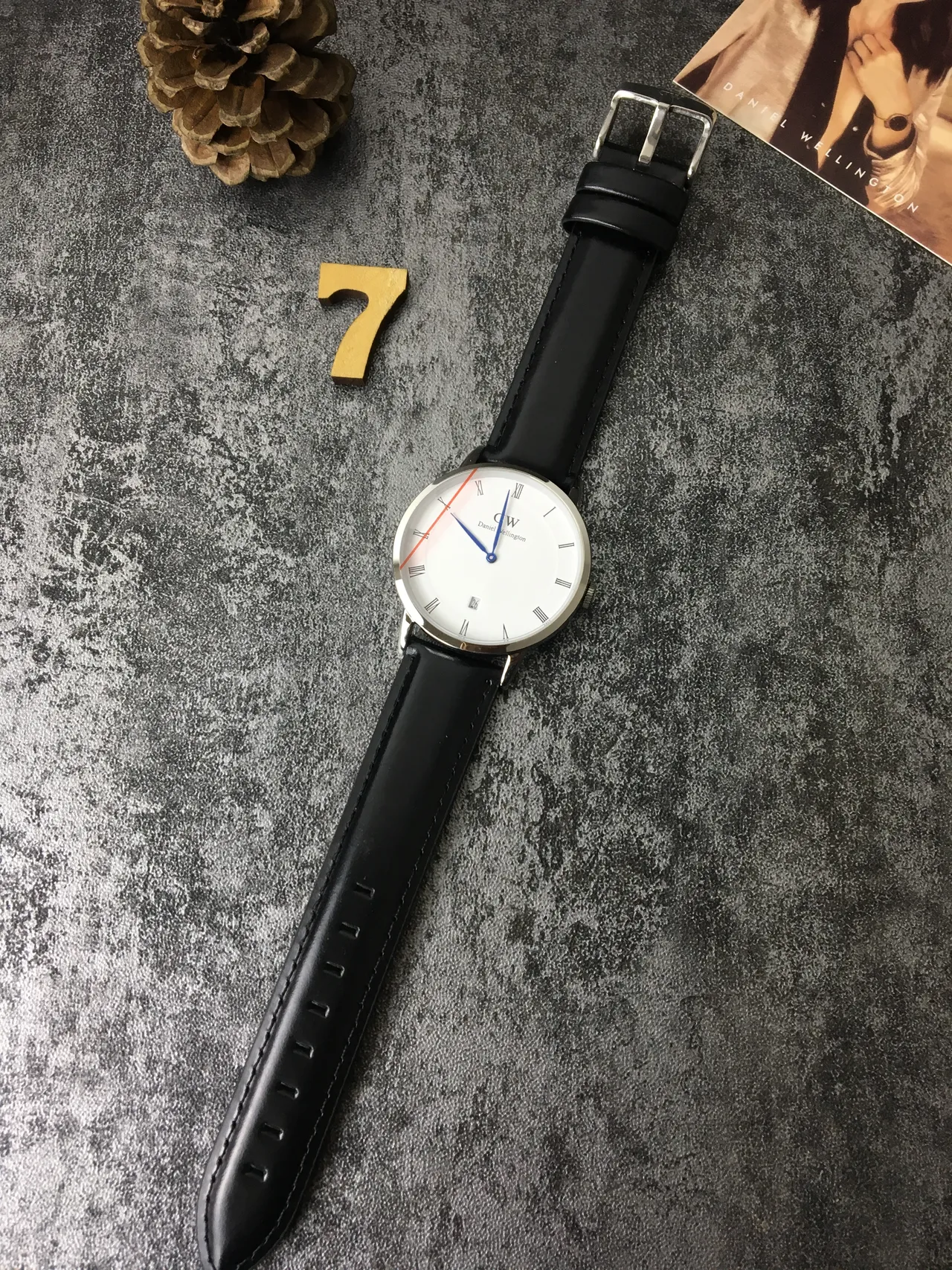 Daniel Wellington Black White Minimalist Thin Case Quartz Watch 5