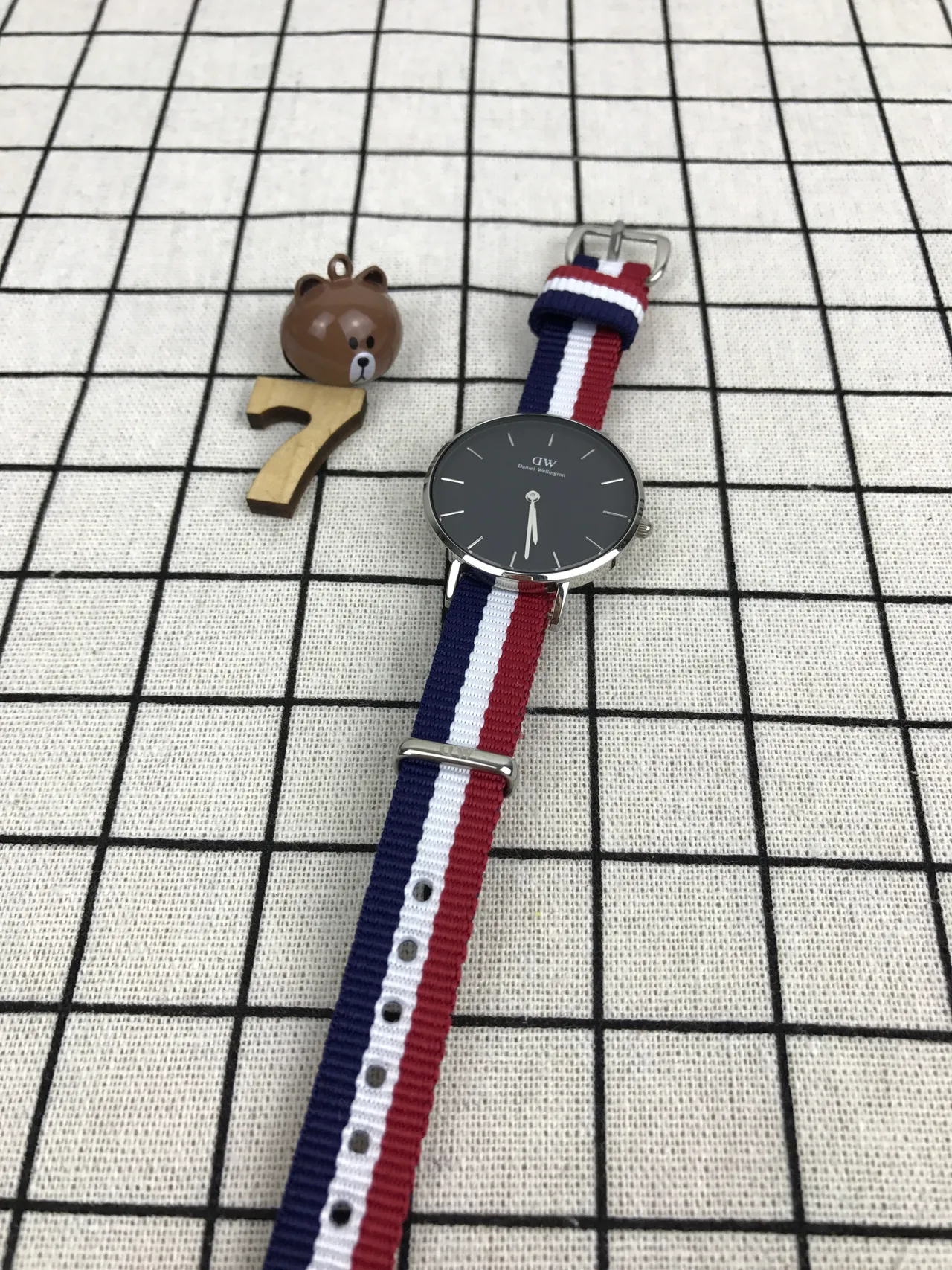 Daniel Wellington Classic Minimalist White Dial Navy Red White NATO Strap Quartz Watch 6