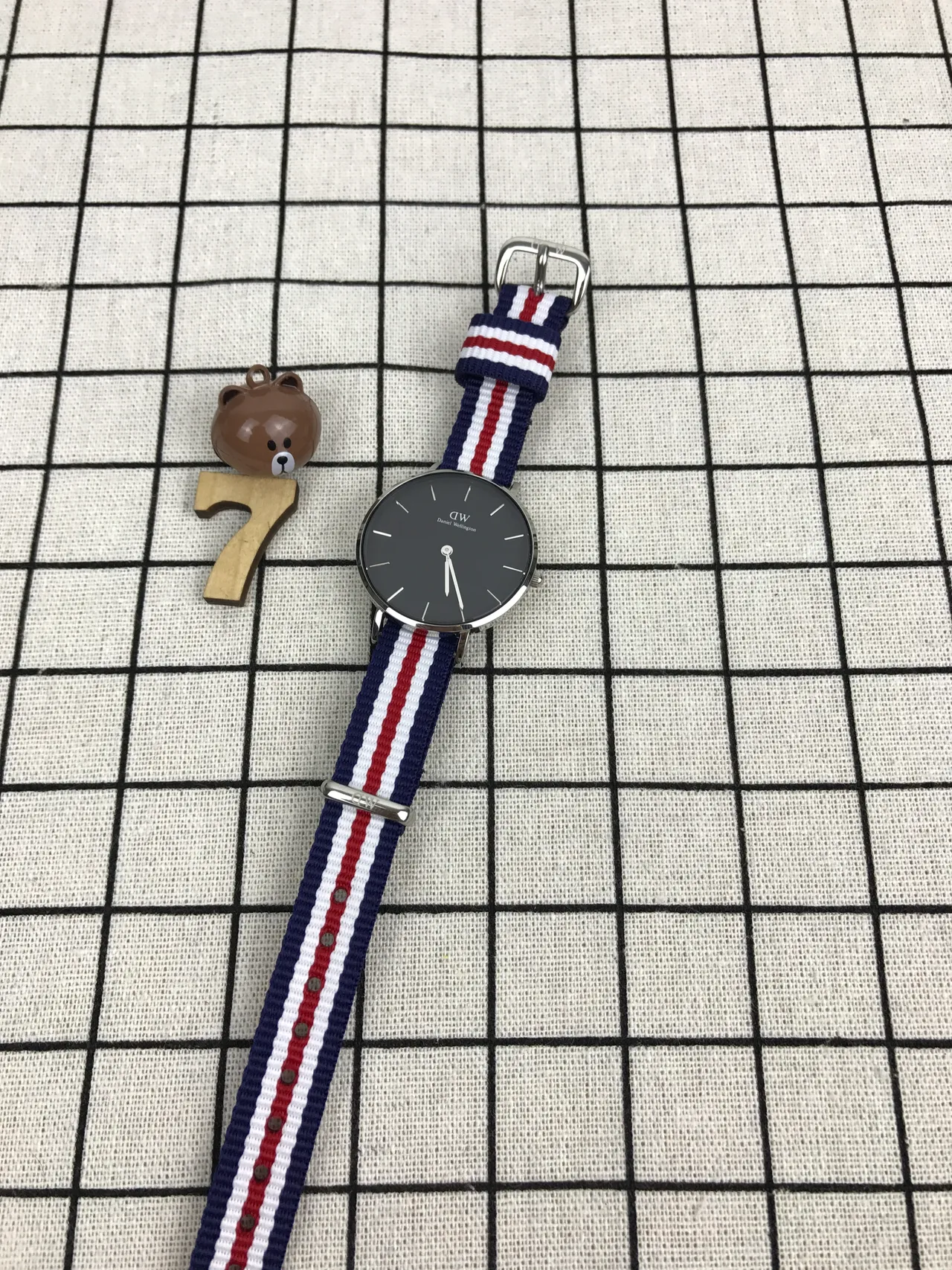 Daniel Wellington Classic Minimalist White Dial Navy Red White NATO Strap Quartz Watch 12