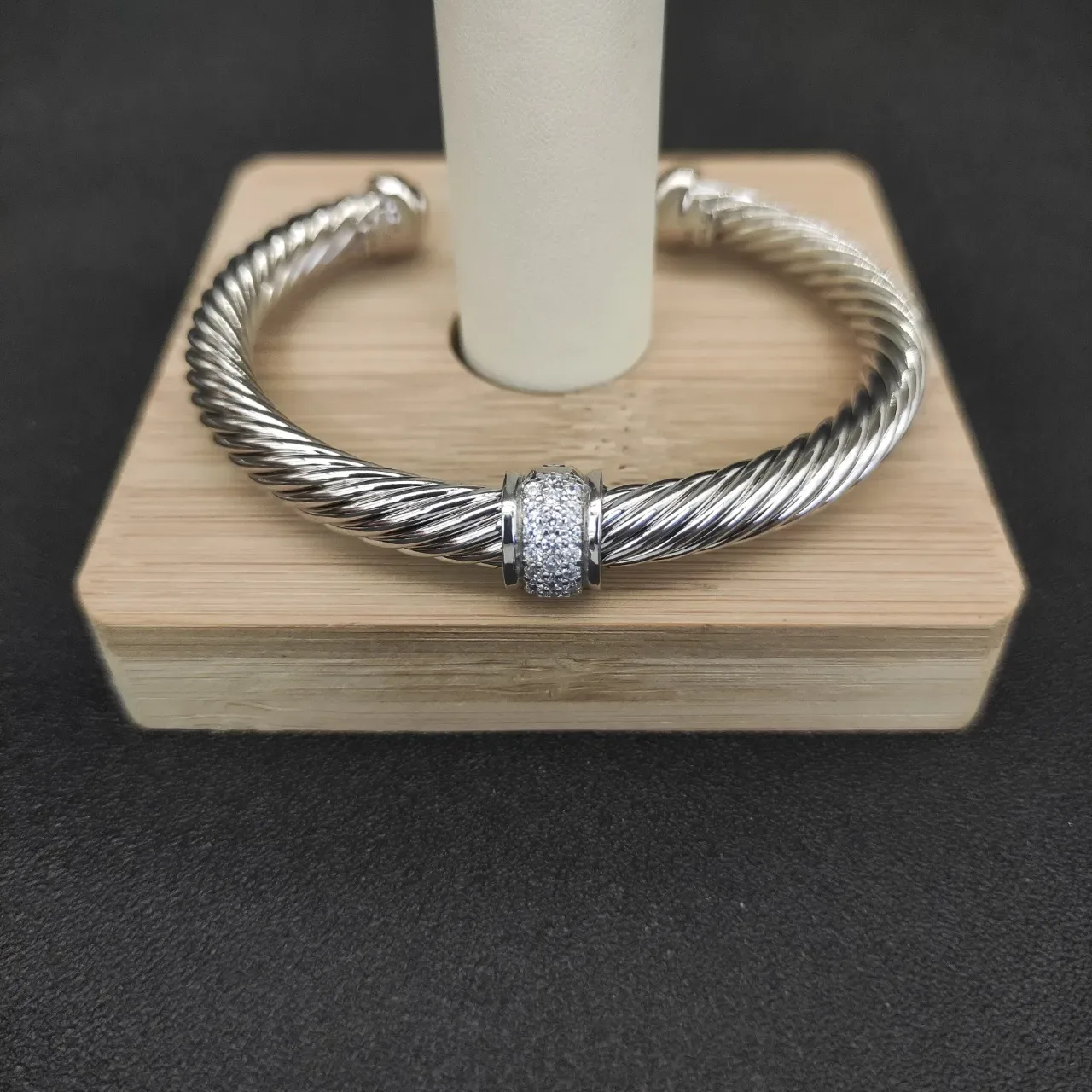 David Yurman Cable Classic Pavé Diamond Center Cuff Bracelet 6