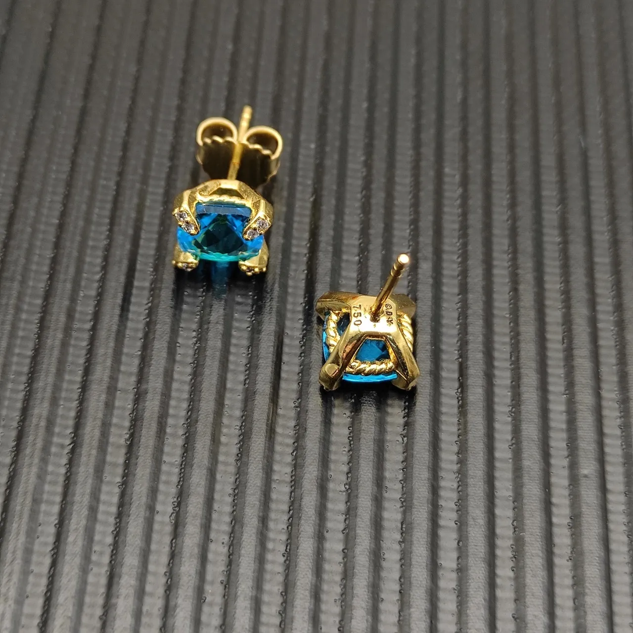 David Yurman Claw-Set Blue Gemstone Stud Earrings 7