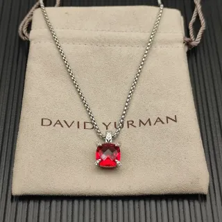 قلادة David Yurman بقطعة مخدة وحجر أحمر