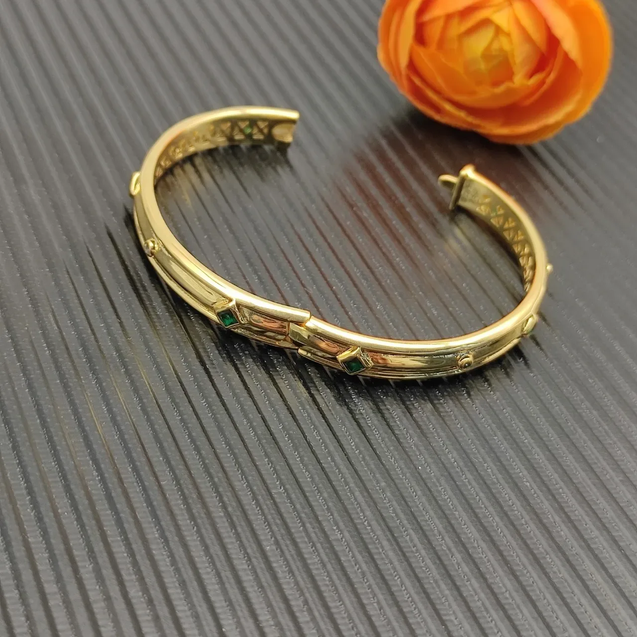 David Yurman Gold Openwork Gem-Set Hinged Bangle Bracelet 4