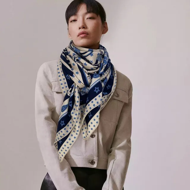 Equestrian-Print Beige and Navy Shawl 3
