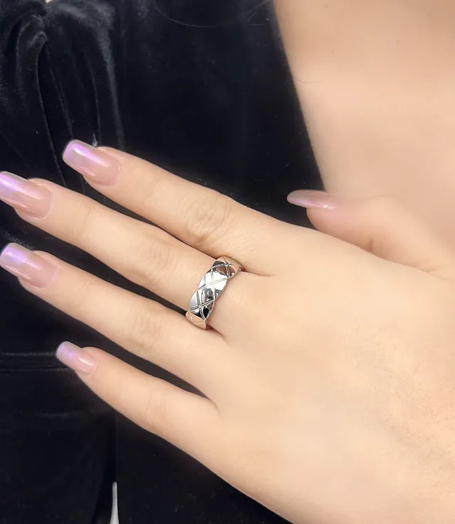 Faceted Quilted Geometric Band Ring 5
