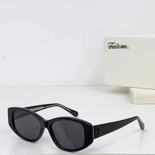 Fake me Glossy Black Angular Cat-Eye Sunglasses