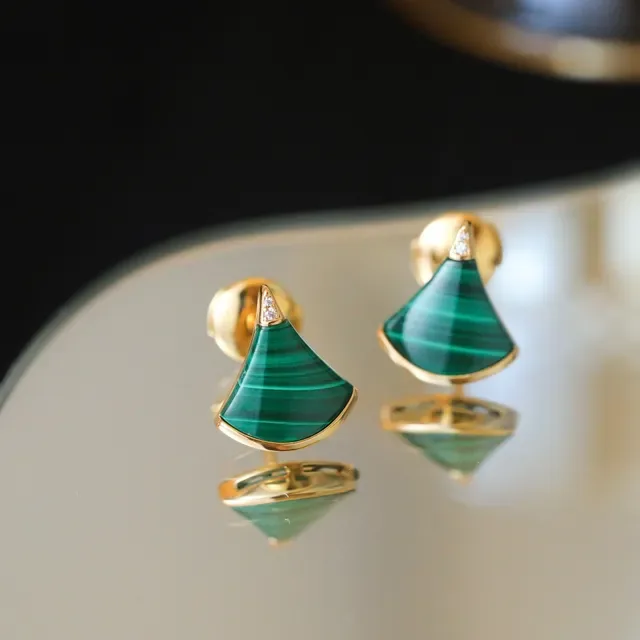 Fan-Shaped Red Enamel and Gold-Tone Stud Earrings 4