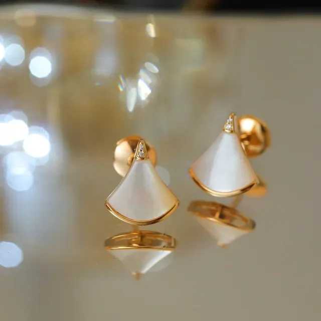 Fan-Shaped Red Enamel and Gold-Tone Stud Earrings 6