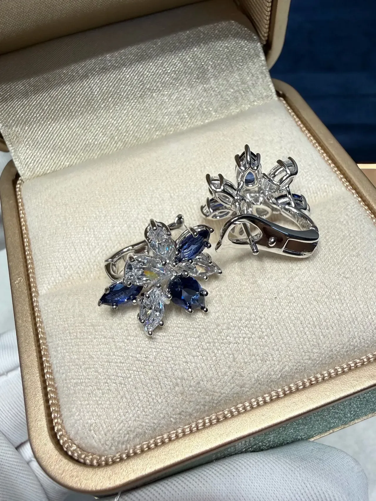 Floral Cluster Marquise-Cut Blue and Clear Gemstone Ring 4