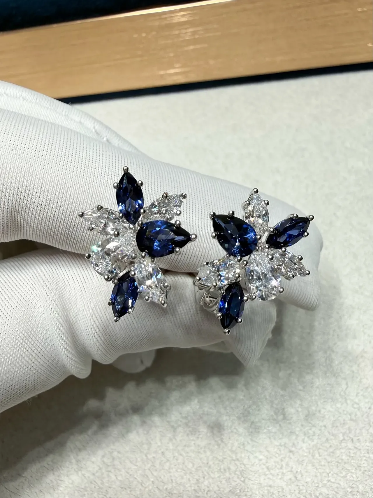 Floral Cluster Marquise-Cut Blue and Clear Gemstone Ring 7