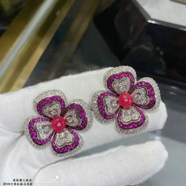 Boucles d'oreilles florales Pave-Set gemmes roses et rouges 9