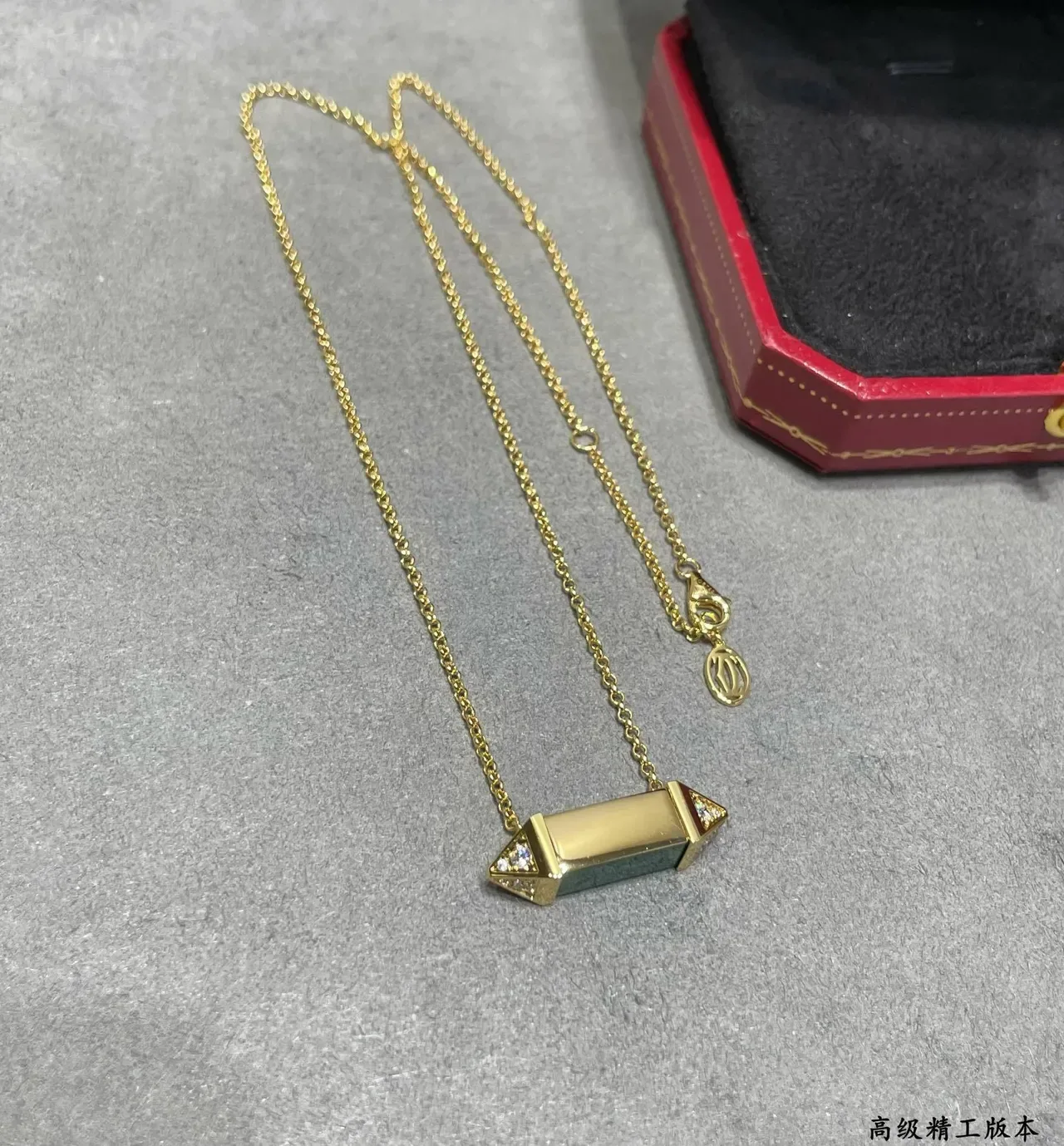 Geometric Cylindrical Green Stone Pendant Necklace 3