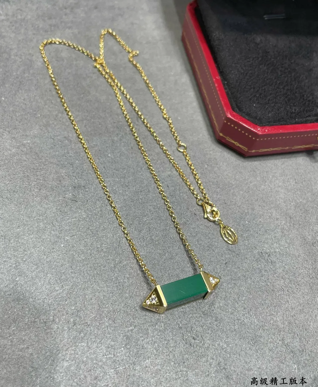 Geometric Cylindrical Green Stone Pendant Necklace 4