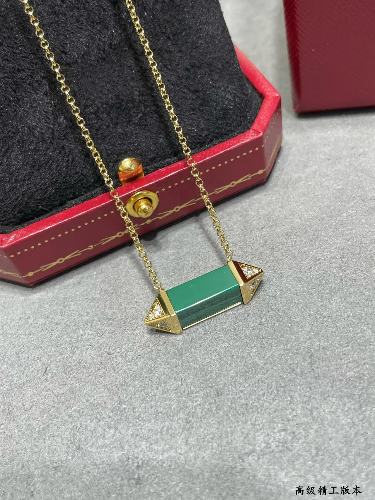 Geometric Cylindrical Green Stone Pendant Necklace 5
