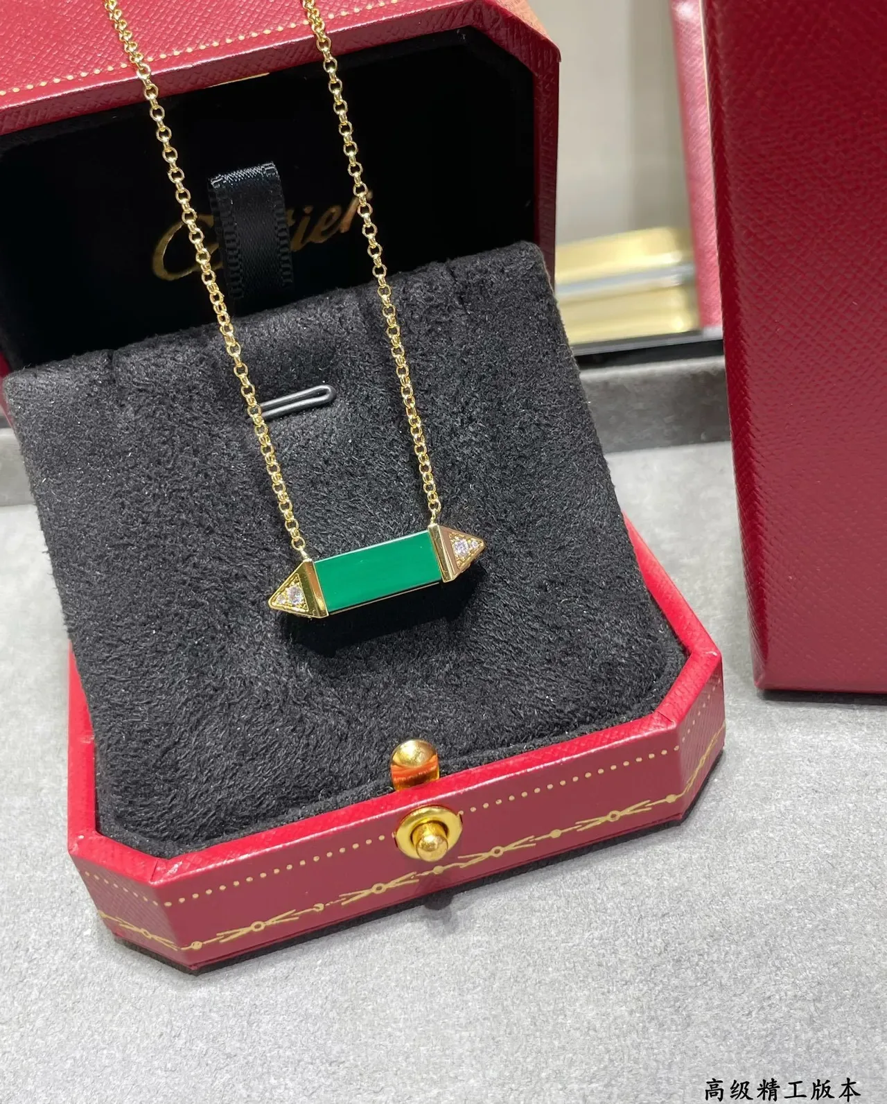 Geometric Cylindrical Green Stone Pendant Necklace 8